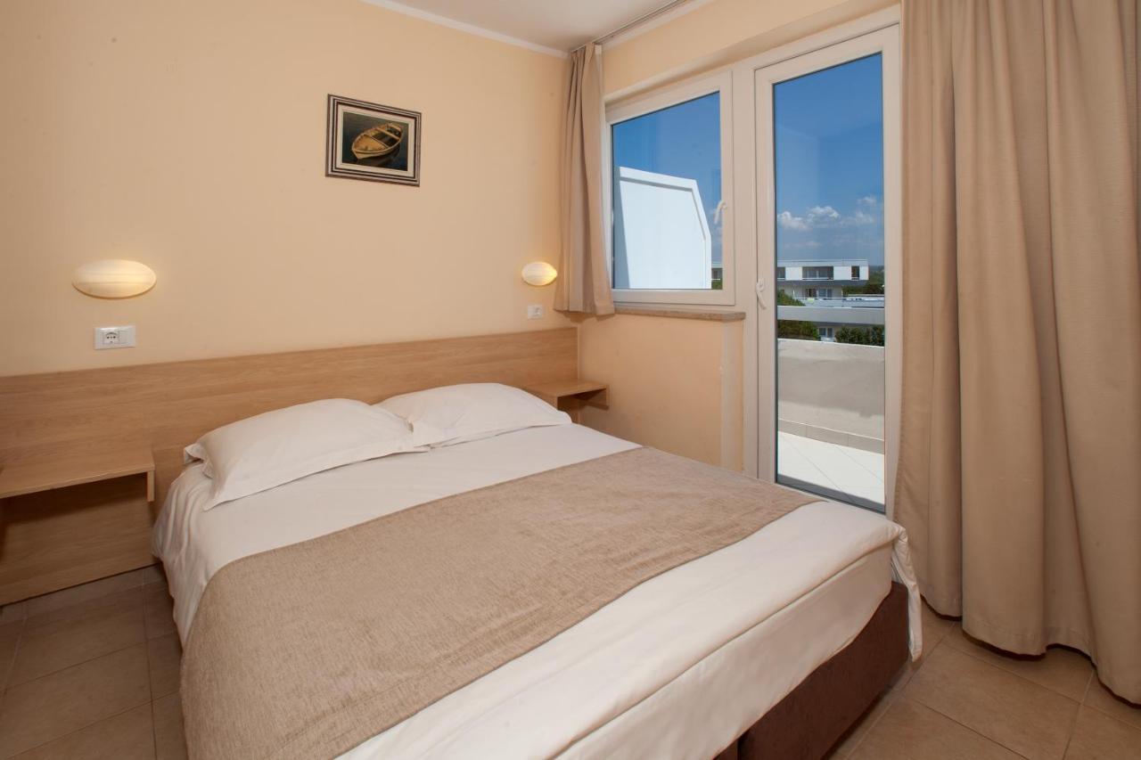 Hotel Delfin Plava Laguna Mugeba 외부 사진
