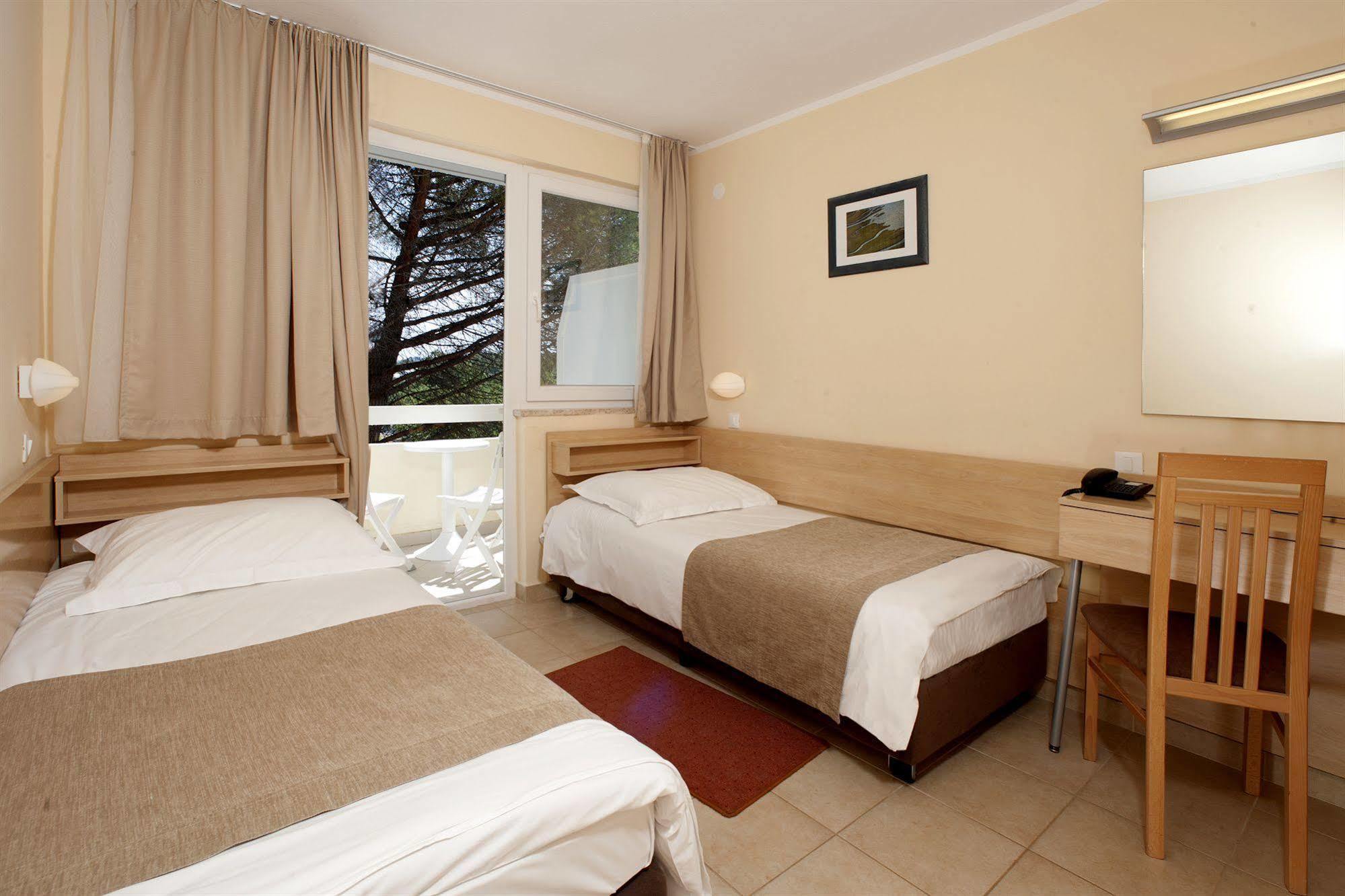 Hotel Delfin Plava Laguna Mugeba 외부 사진