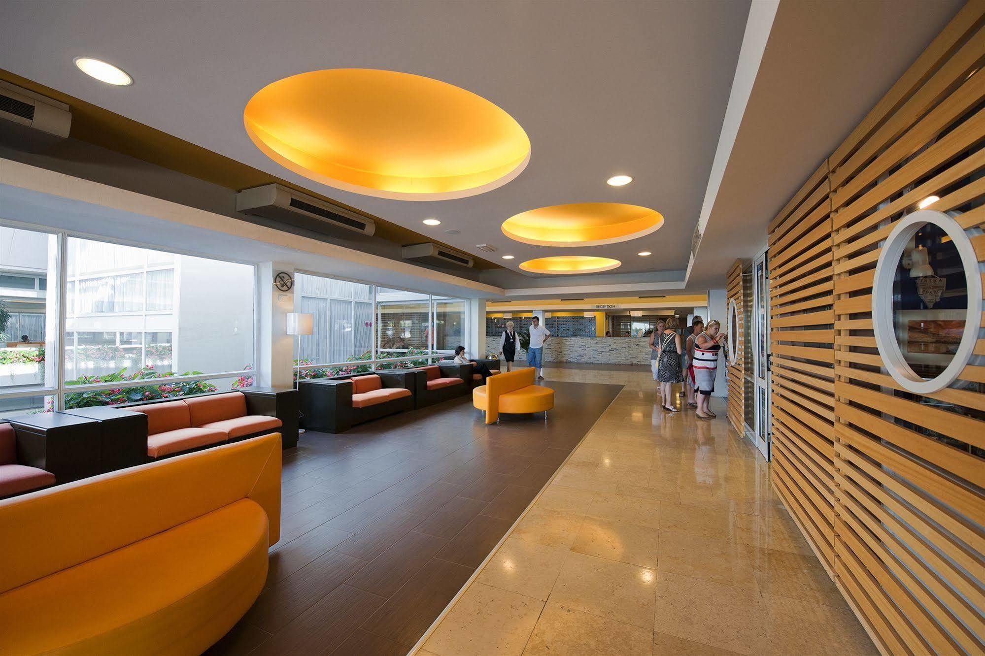 Hotel Delfin Plava Laguna Mugeba 외부 사진